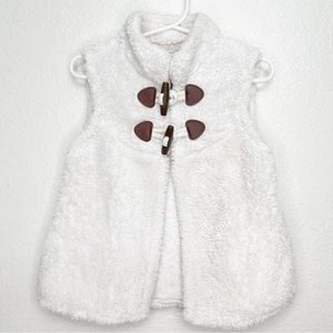 Old Navy white fleece vest size 3t